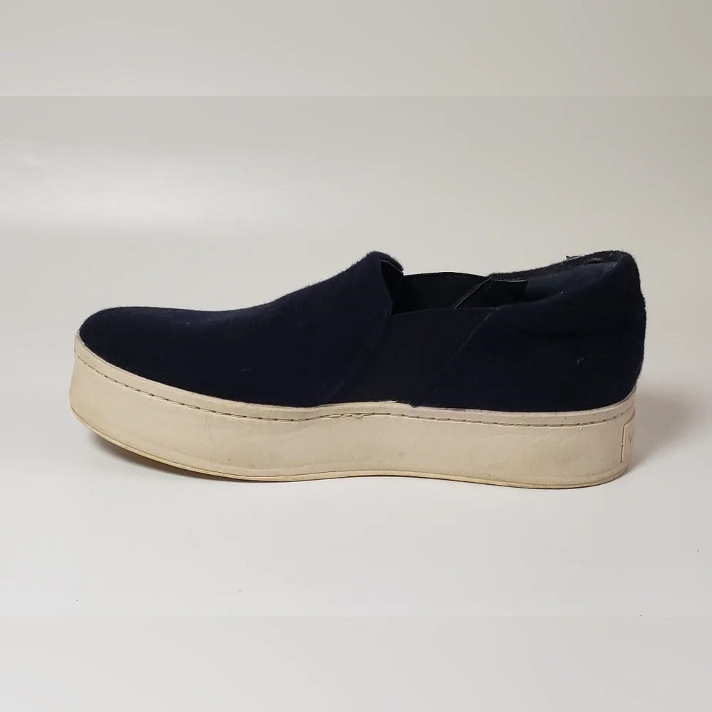 SINGLE SHOE Amputee Vince Navy Blue Slip On Right Shoe Only Size 7 M